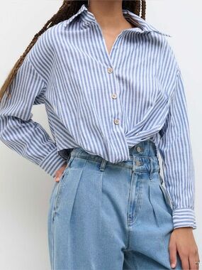CIDER CROP Blue and White Striped Button-Front Shirts